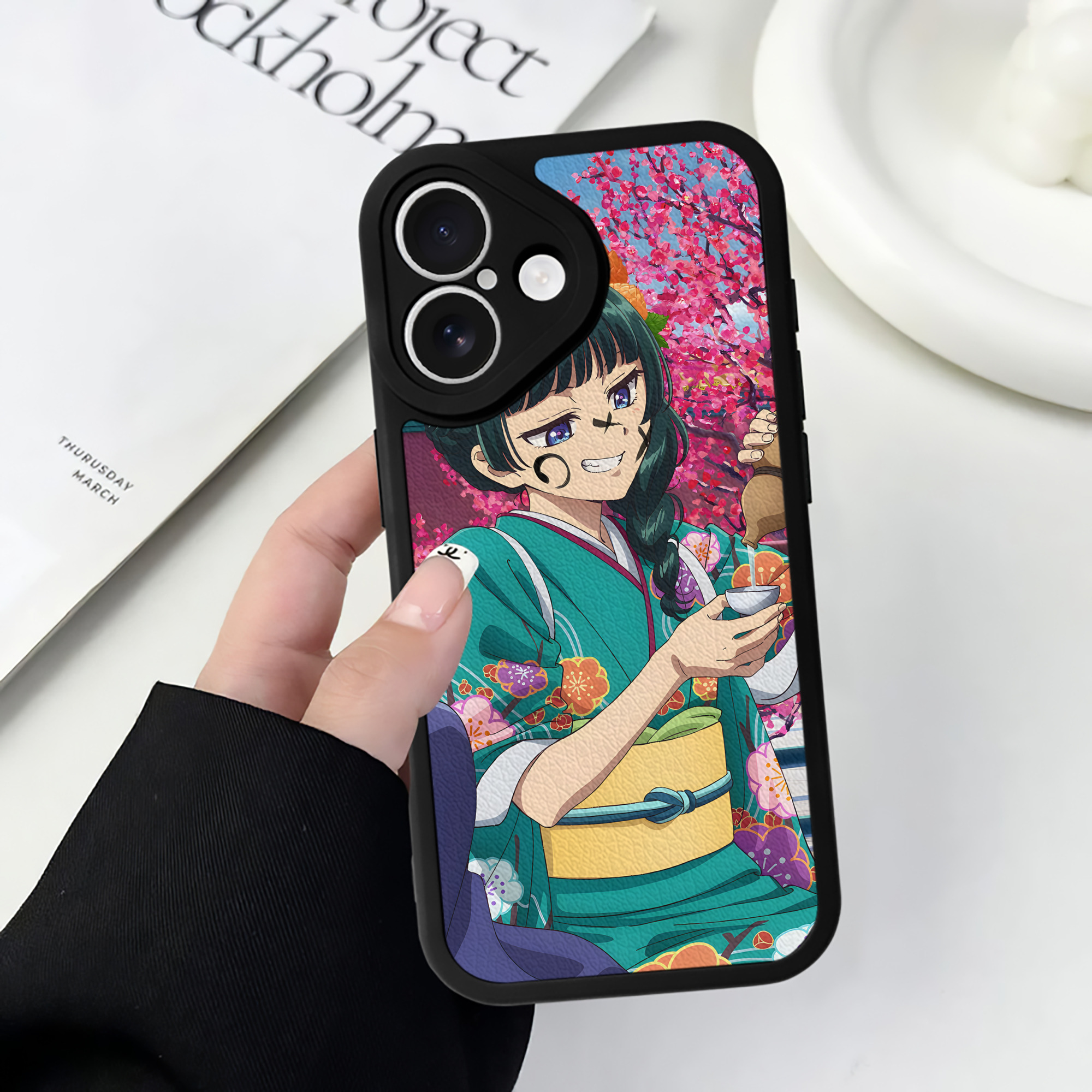 （画像用） 薬屋のひとりごと The Apothecary Diaries 【iPhone 16シリーズ対応】シリコンスマホケース（レザー調） 材質：シリコン